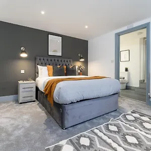 The Madison - Premium Self Check-in & Apartment