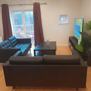 Centre With Parking Apartment